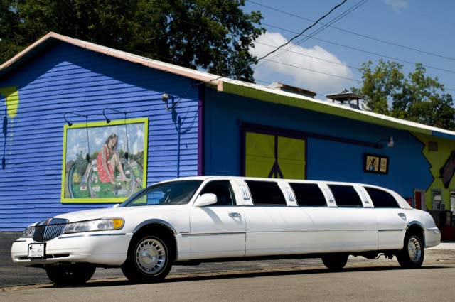 white,stretch,limo,limo,service,sedan,transportation,tallahassee,top hat limo best limousine service tallahassee corporate limo rental tallahassee